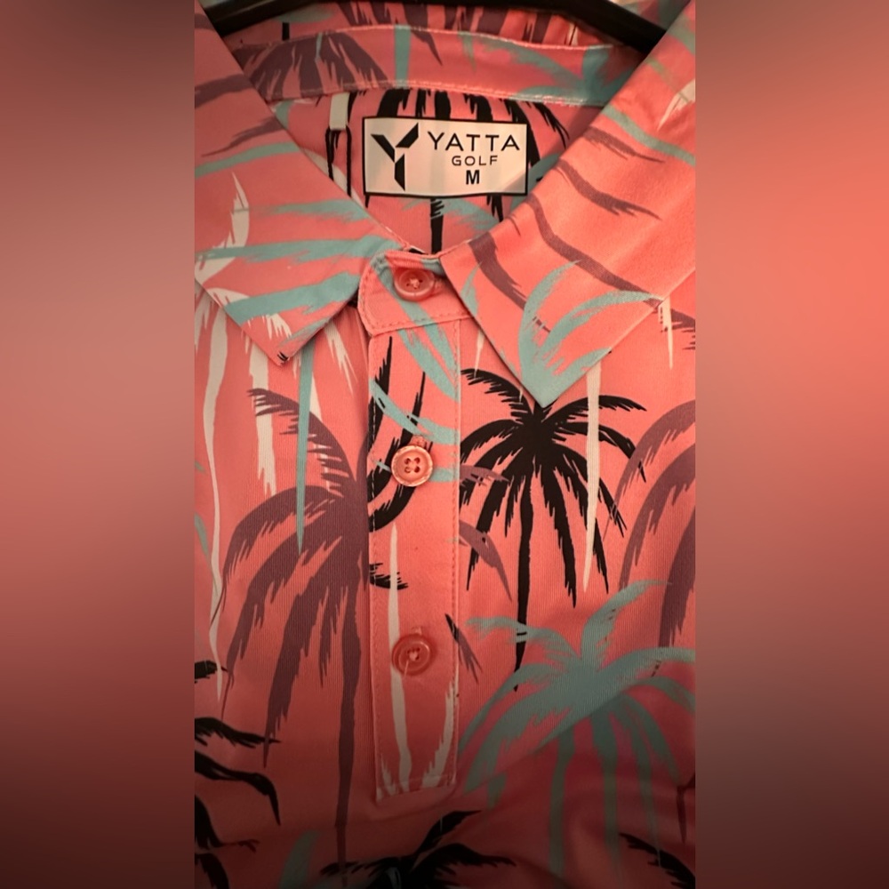 Men’s Yatta Golf polo size medium